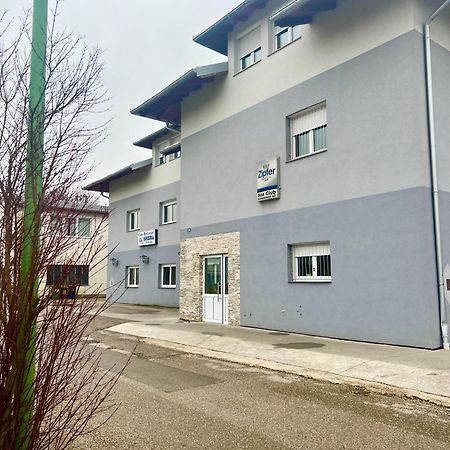 Eurogrill Attnang Apartment Exterior foto